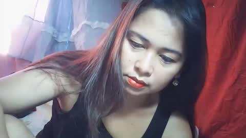 Snapshot of pinaysunday chatting on 12/14/25, 05:35 pinaysunday online show from 12/14/25, 05:35