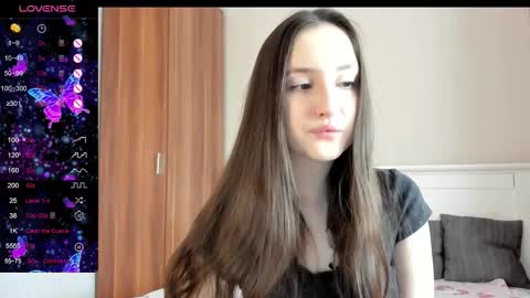 pingviluly online show from 11/15/25, 07:05