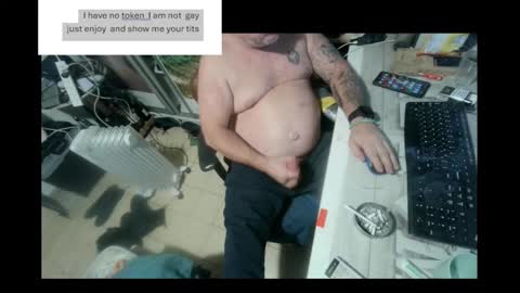 pini_z online show from 12/28/24, 12:47