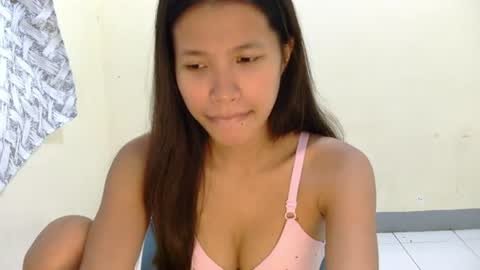 pink_bubbles011 online show from 07/04/26, 12:39