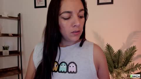 Snapshot of pink_kitten_ chatting on 01/06/26, 12:42 Eli online show from 01/06/26, 12:42