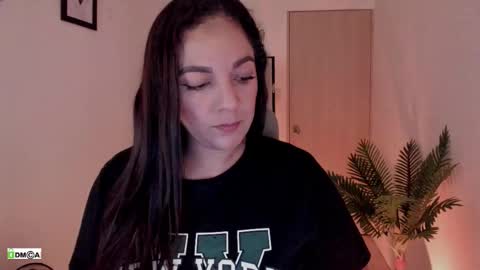 Snapshot of pink_kitten_ chatting on 03/20/26, 09:47 Eli online show from 03/20/26, 09:47