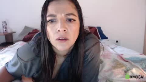 Snapshot of pink_kitten_ chatting on 07/22/26, 01:36 Eli online show from 07/22/26, 01:36