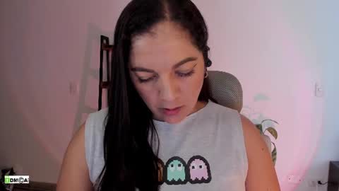 Snapshot of pink_kitten_ chatting on 07/28/26, 03:08 Eli online show from 07/28/26, 03:08