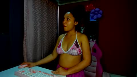 pink_lilit online show from 05/27/26, 02:14
