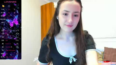 Snapshot of pink_soda33 chatting on 05/30/26, 04:42 pink_soda33 online show from 05/30/26, 04:42