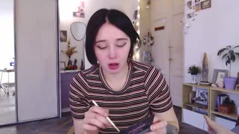 Snapshot of pink_soup chatting on 10/23/25, 06:56 Sony online show from 10/23/25, 06:56