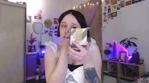 Snapshot of pink_soup chatting on 10/31/25, 06:09 Sony online show from 10/31/25, 06:09