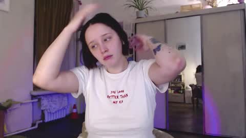 Snapshot of pink_soup chatting on 11/03/25, 05:58 Sony online show from 11/03/25, 05:58