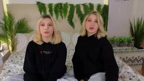 Adele online show from 09/29/25, 09:47