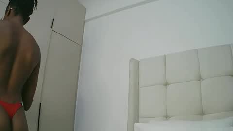 Snapshot of pinkaura_ chatting on 02/01/26, 04:49 PinkyAura online show from 02/01/26, 04:49