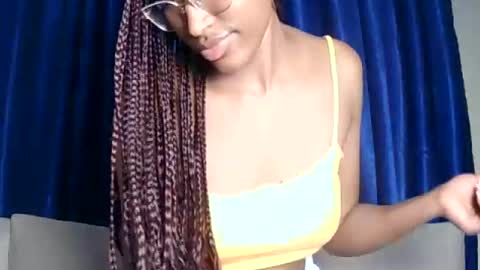 PinkyAura online show from 07/28/26, 09:14