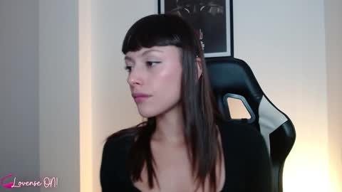 Emily online show from 12/03/24, 01:08
