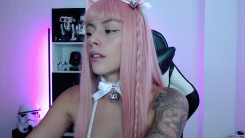 Emily online show from 10/08/25, 07:55