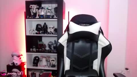 Emily online show from 10/21/25, 07:36