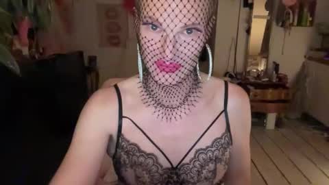 pinkfag online show from 11/27/25, 07:05
