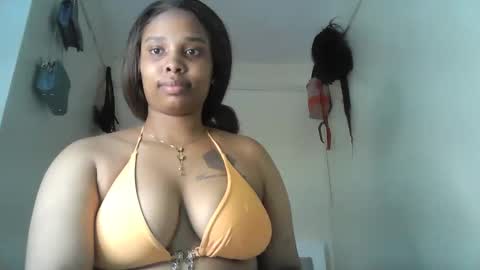 Pinkie online show from 11/21/25, 09:57