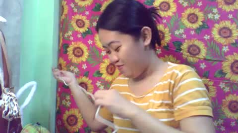 Hi  its me shine  online show from 02/10/25, 05:14