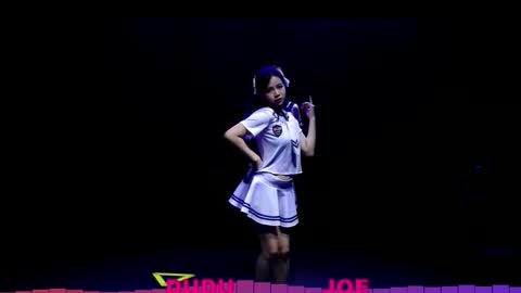 Snapshot of pinklady_dudu chatting on 10/18/25, 04:48 pinklady_dudu online show from 10/18/25, 04:48