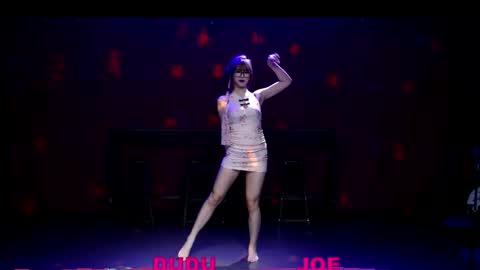 Snapshot of pinklady_dudu chatting on 10/22/25, 11:54 pinklady_dudu online show from 10/22/25, 11:54