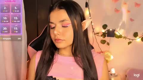 Sarah .. online show from 12/06/24, 10:19