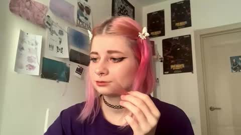 Sara online show from 10/03/25, 10:12