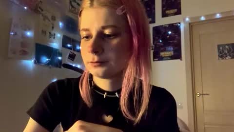 Sara online show from 10/05/25, 06:17