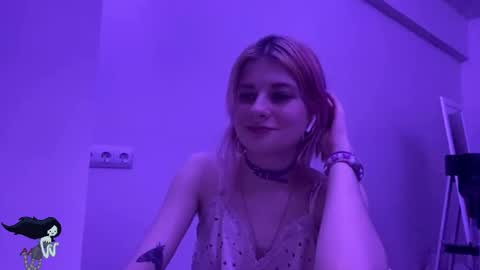 Sara online show from 11/04/25, 07:57