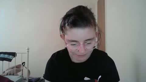 pinkwife97 online show from 09/23/25, 12:08