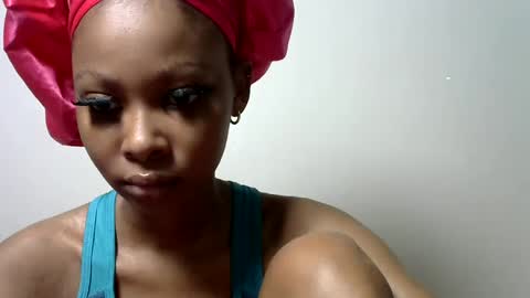 pinky_lov online show from 02/02/25, 12:24