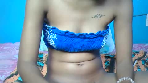 Snapshot of pinky_lov chatting on 11/15/25, 10:01 pinky_lov online show from 11/15/25, 10:01