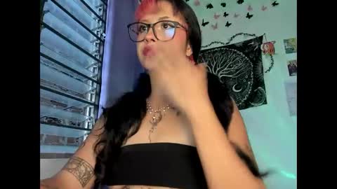 pinky_promiseex online show from 06/01/26, 11:06