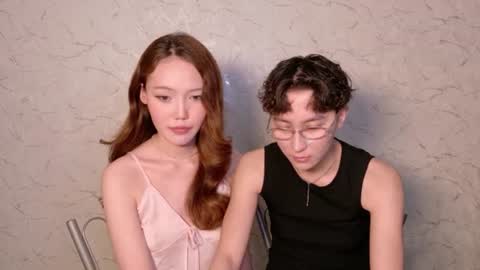 Li long hair and Ru short hair online show from 07/23/26, 03:54