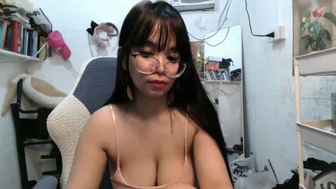 Rose online show from 03/11/25, 03:48