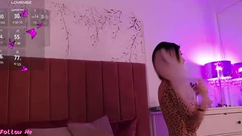 Pinky online show from 05/17/26, 06:59