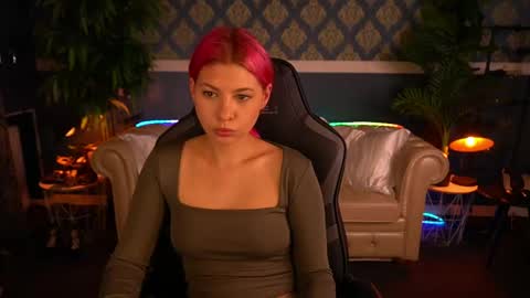 Snapshot of pinkytrix chatting on 05/17/26, 05:31 pinkytrix online show from 05/17/26, 05:31