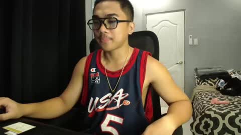 Adrianne online show from 10/12/25, 02:10