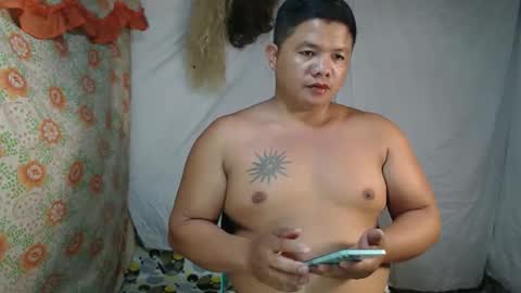 pinoyhotchubby85 online show from 09/17/25, 12:51