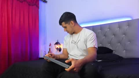 pipe_320 online show from 02/21/25, 01:55