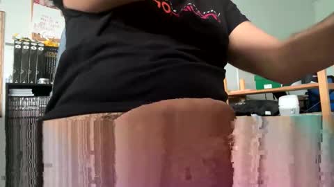 Snapshot of pirandellobellolo chatting on 11/19/25, 03:01 PirandelloBello online show from 11/19/25, 03:01