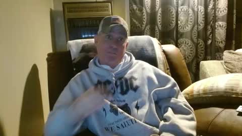 Snapshot of pirate334 chatting on 03/15/26, 01:44 pirate334 online show from 03/15/26, 01:44