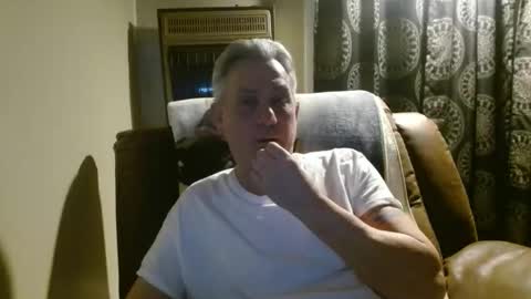 Snapshot of pirate334 chatting on 03/22/26, 06:39 pirate334 online show from 03/22/26, 06:39