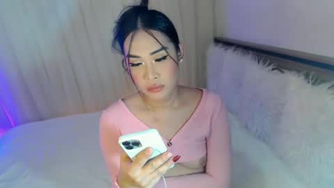 Ari online show from 10/24/25, 05:04