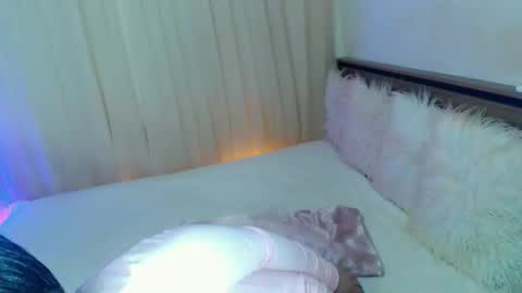 Snapshot of piroulita chatting on 02/24/26, 07:06 Ari online show from 02/24/26, 07:06