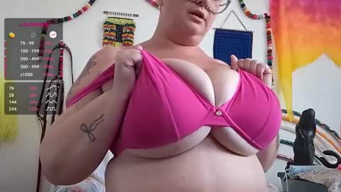 Em online show from 09/12/25, 08:42