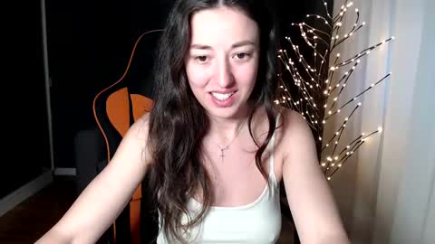 piscesgirl06 online show from 12/28/24, 06:06