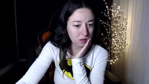 Snapshot of piscesgirl06 chatting on 01/19/26, 05:33 piscesgirl06 online show from 01/19/26, 05:33