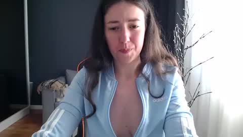 piscesgirl06 online show from 04/11/26, 07:45