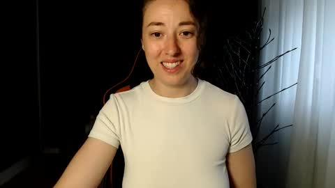 piscesgirl06 online show from 05/28/26, 03:26