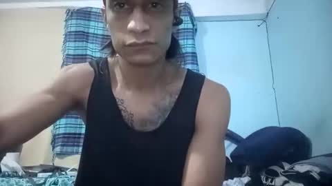 Snapshot of pito_suelto13 chatting on 10/13/25, 05:18 pito_suelto13 online show from 10/13/25, 05:18